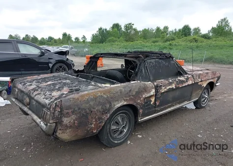 1966 Ford Mustang z USA, uszkodzony, nr VIN 6F08T368276